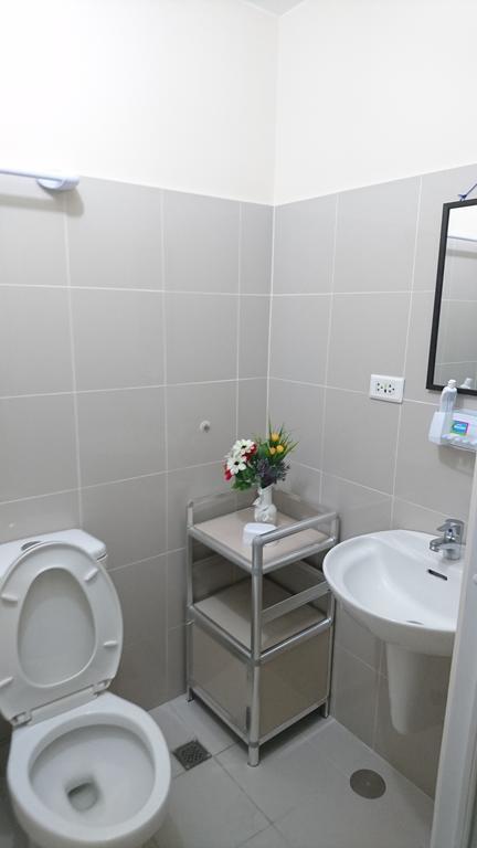 Salvador @ Mezza 2 Smdc Residences Манила Екстериор снимка